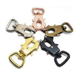 Metal liga de zinco aço sapo mosquetão giratório gancho mosquetão para animais de estimação