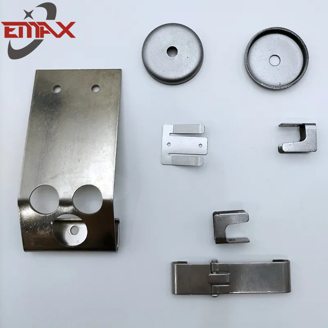 Fabricação de chapas metálicas de automóveis de aço inoxidável Parte dos componentes da mola da folha da folha